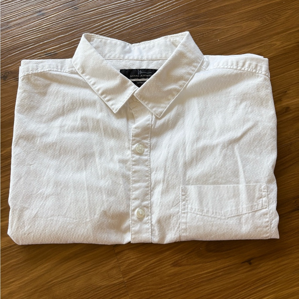 Marc Anthony Classic White Casual Button-Down Shirt